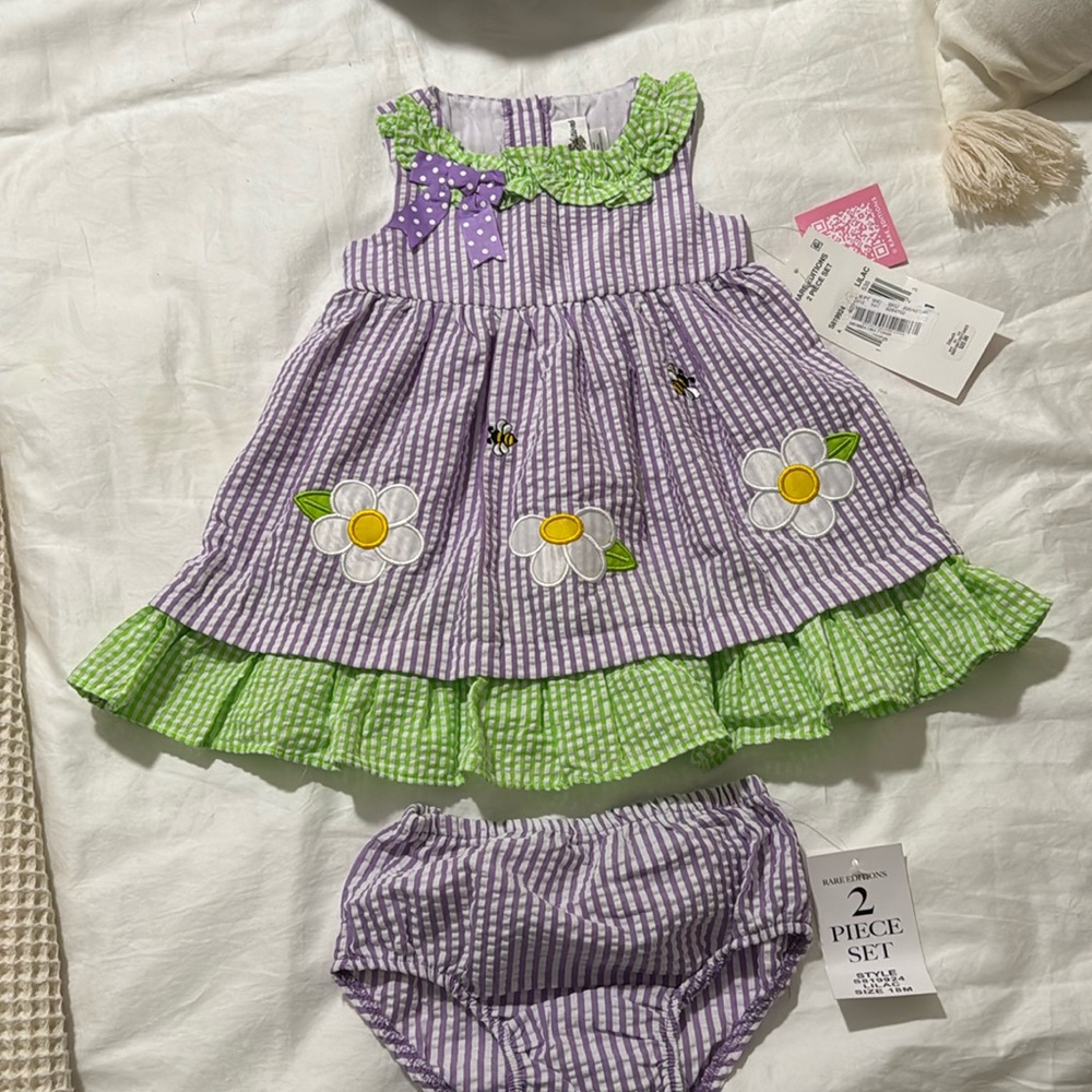 Two piece dress and shorts 18M